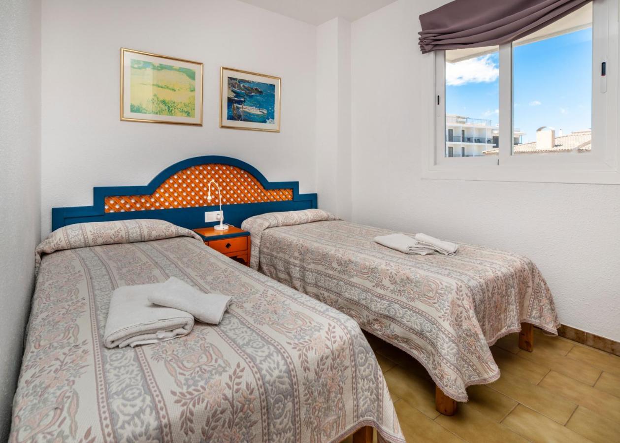 Apartamentos Charlys Can Picafort Кан Пикафорт Экстерьер фото