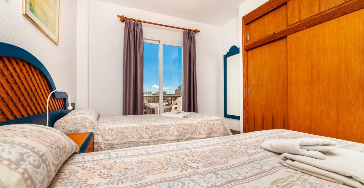 Apartamentos Charlys Can Picafort Кан Пикафорт Экстерьер фото