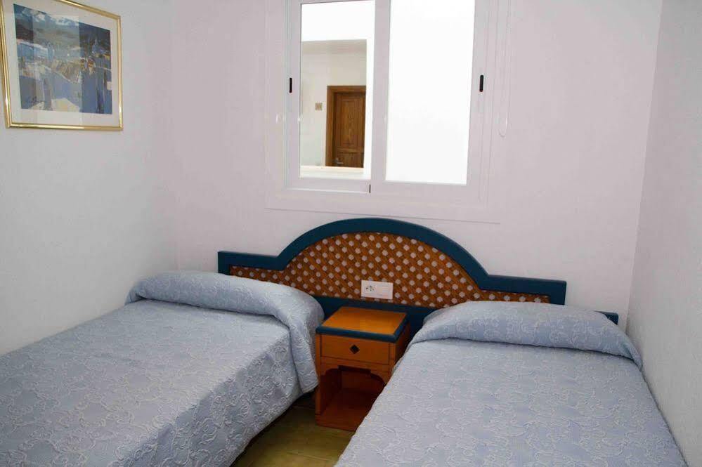 Apartamentos Charlys Can Picafort Кан Пикафорт Экстерьер фото