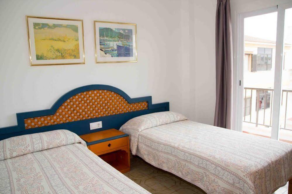 Apartamentos Charlys Can Picafort Кан Пикафорт Экстерьер фото